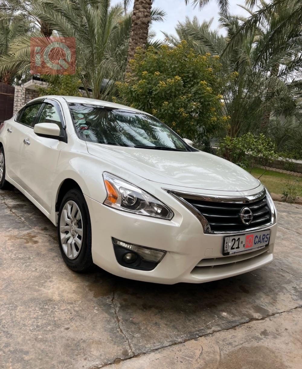 نيسان ألتيما